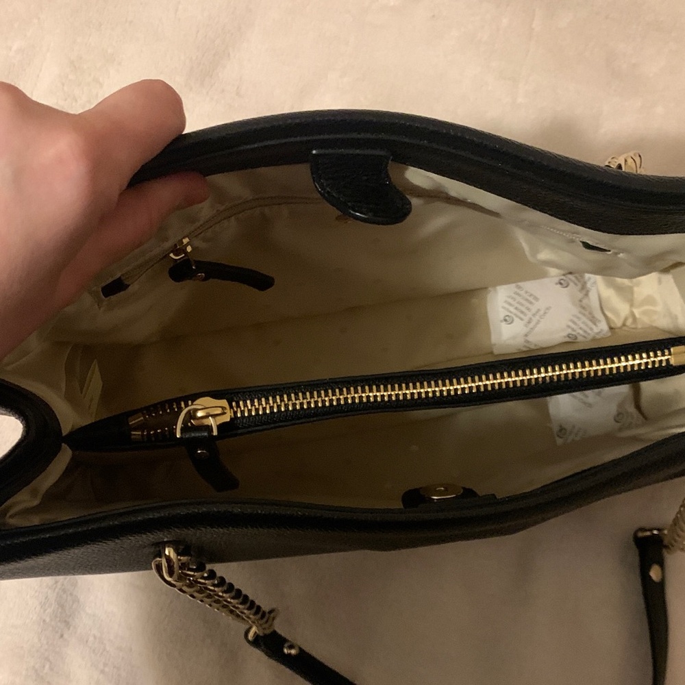 Kate Spade Black Leather Shoulder Bag with Gold Coloured Chain - Picture 3 of 7